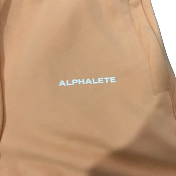 Alphalete NWPT L & S Essential Core women’s athletic shorts light orange - Picture 3 of 13